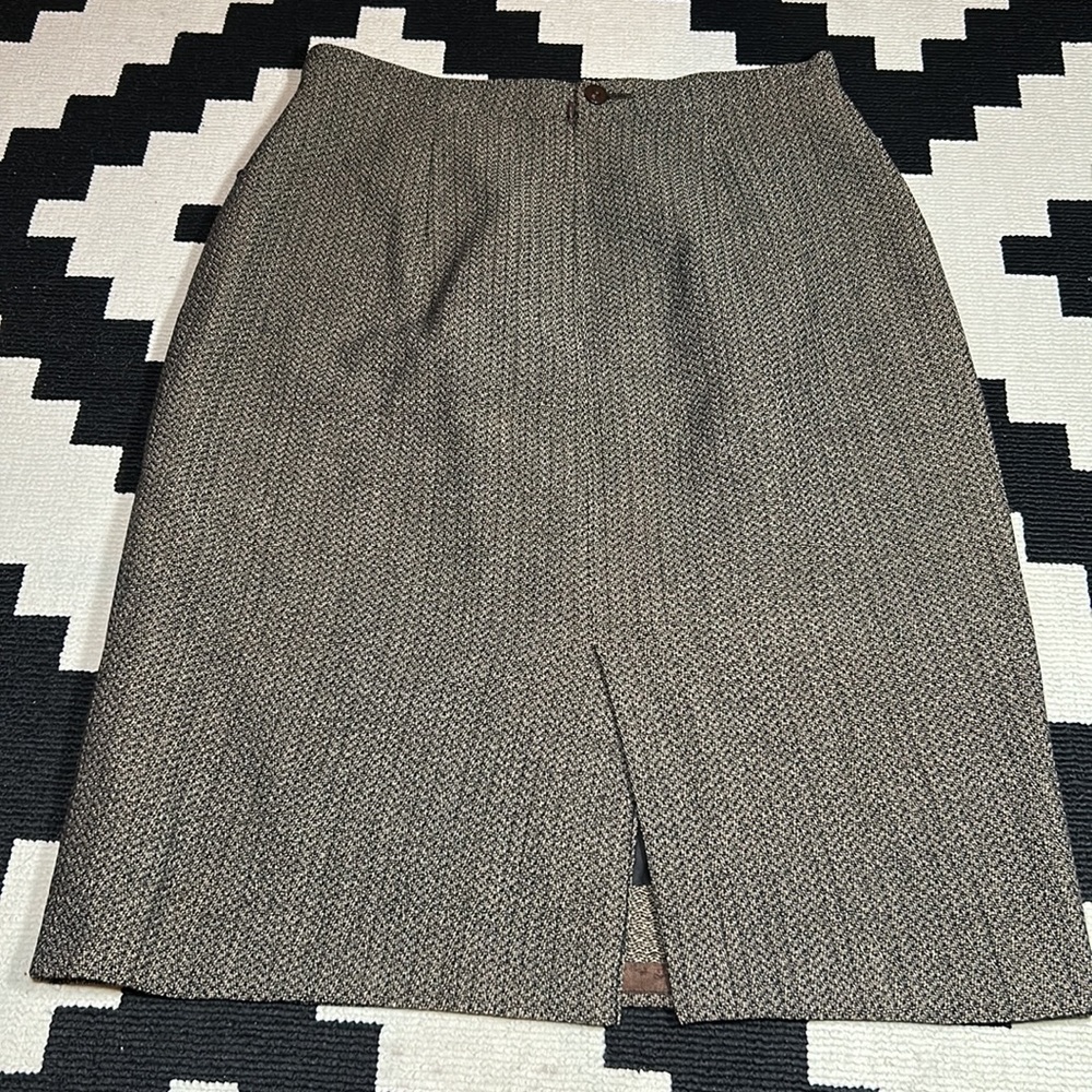 Boss Babe, KRIZIA skirt!! - Picture 5 of 11